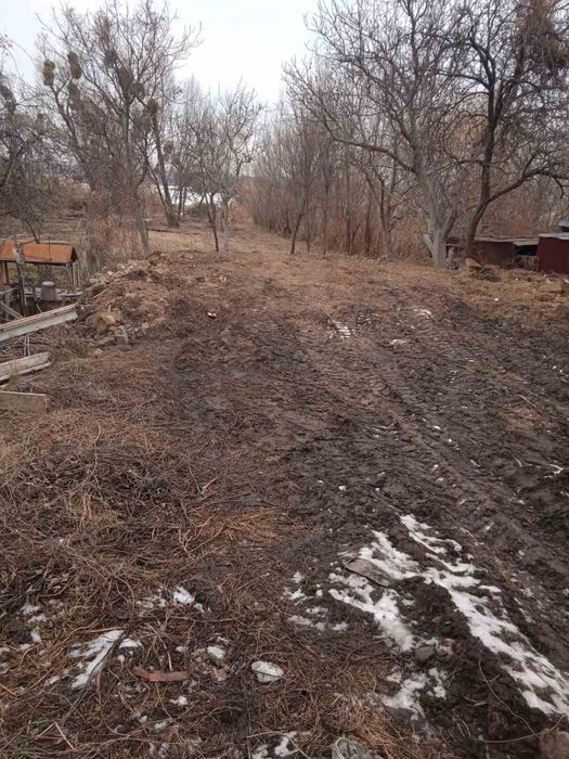 Продаж ділянки біля річки