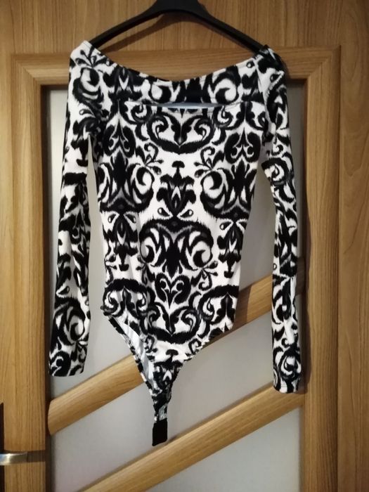 Nowe welurowe body