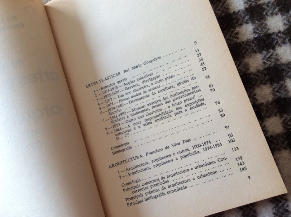 Livros Urbanismo e Arquitetura Portuguesa e Artes Plásticas anos 70/8