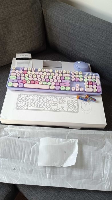 Uroczy zestaw klawiatura bezprzewodowa mysz USB fiolet QWERTY, kobieca