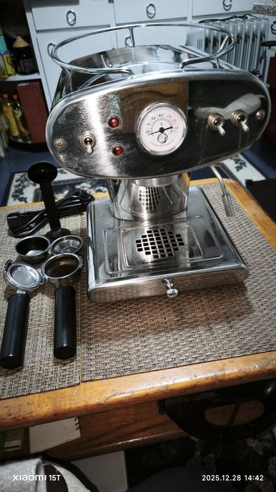 Máquina de café expresso italiana X1