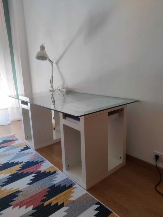 Secretária IKEA vidro