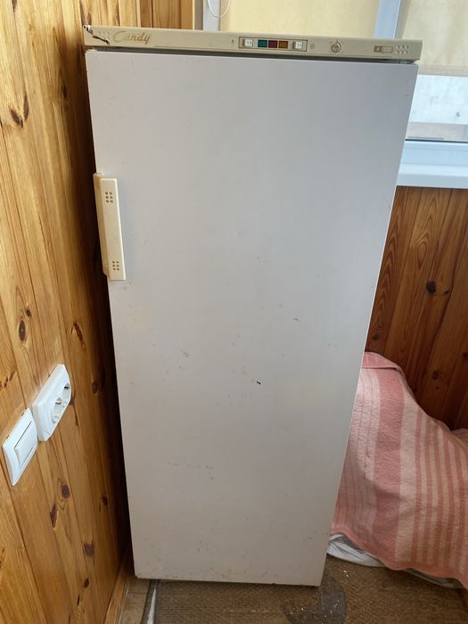 Морозильна камера Candy морозилка