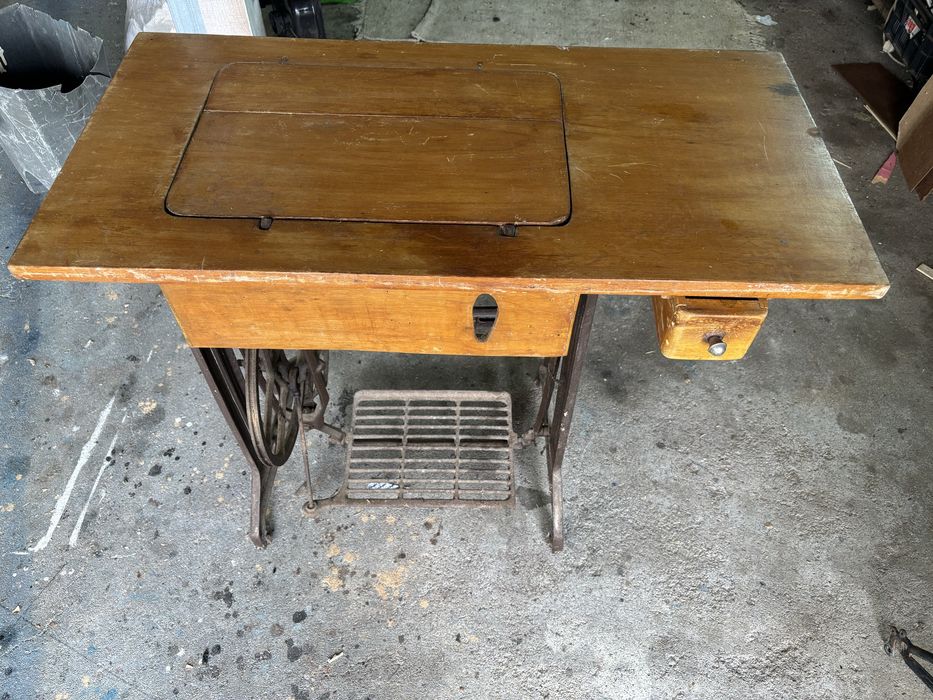 Maquina de costura singer