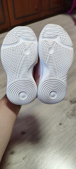 Кросівки для дівчинки