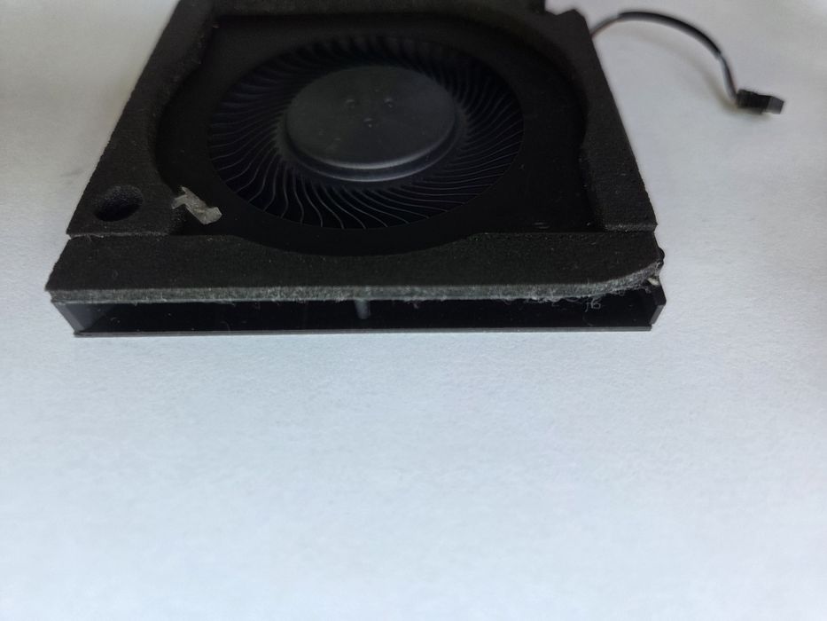 Wentylator do laptopa DELL LATITUDE 5520  (2)