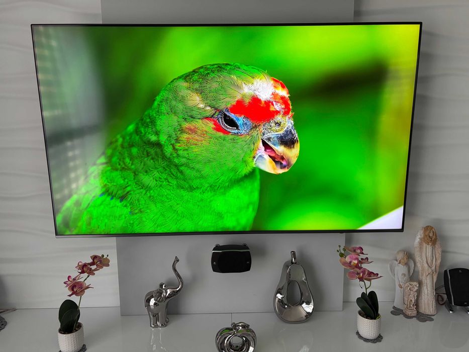 Telewizor SAMSUNG 65" UE65NU8052 4K/UHD jak nowy!!