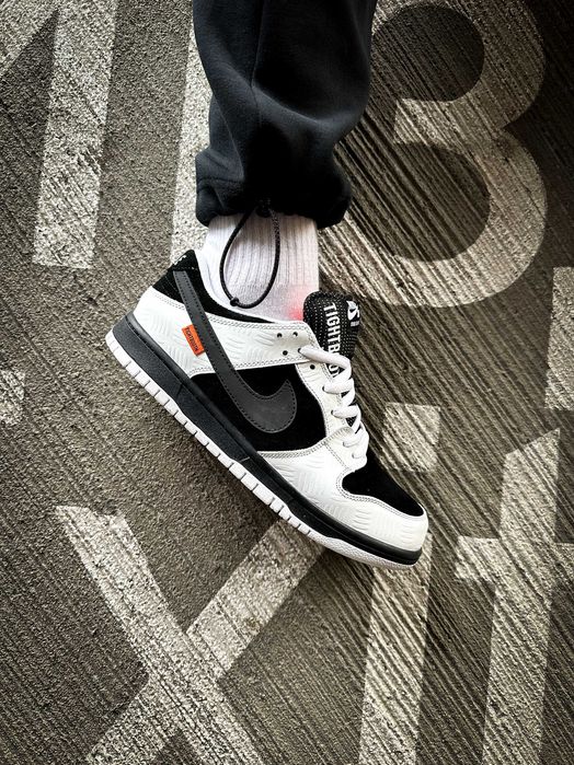 ЛЬВІВ | Nike SB x TIGHTBOOTH Dunk Low Pro Black White 41-45