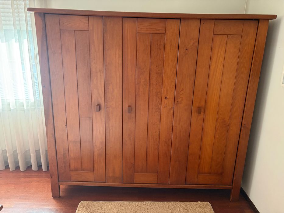 Quarto em pinho completo