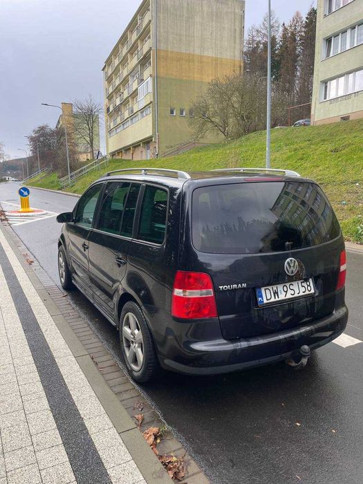 Volkswagen Touran Highline 2.0tdi