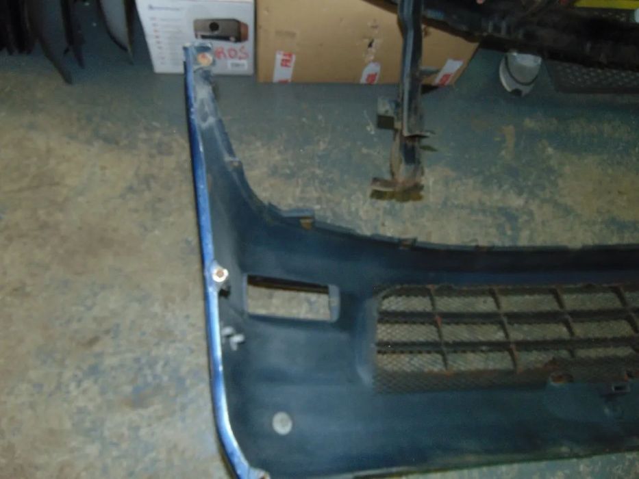 Mitsubishi space gear para-choques