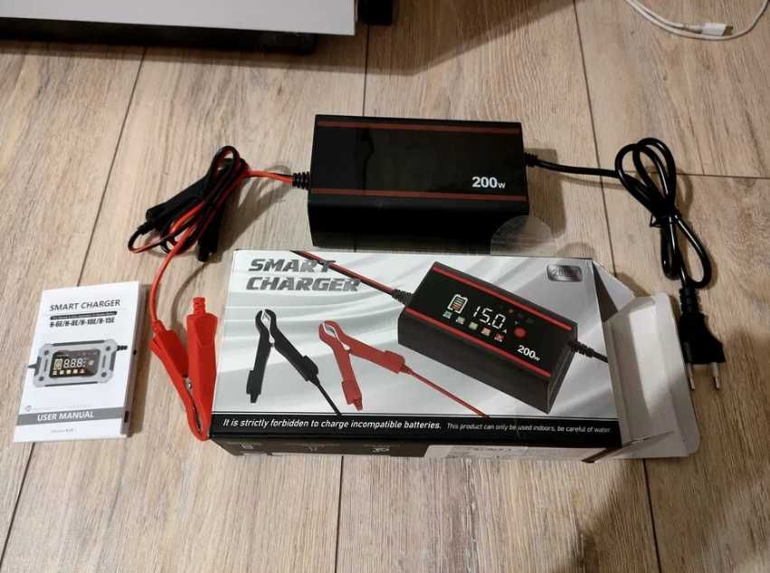 Зарядний пристрій EAFC на 12v 15 ампер 200W (LiFePO4, AGM, GEL)