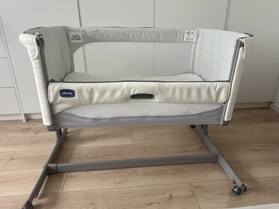 Łóżeczko Chicco Next2Me Magic z materacem rucken