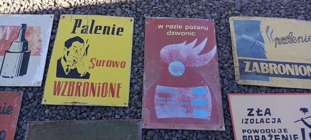 Stare metalowe tablice PRL