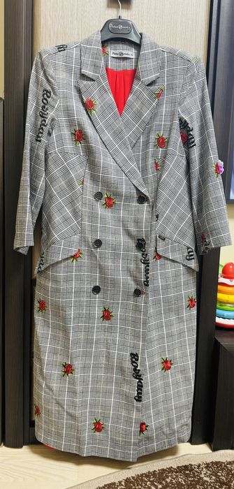 Пальто піджак  можна і як плаття