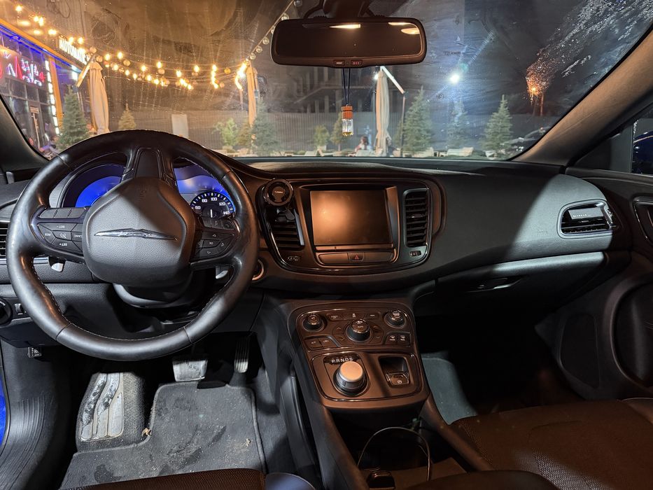 Chrysler 200 S продам авто