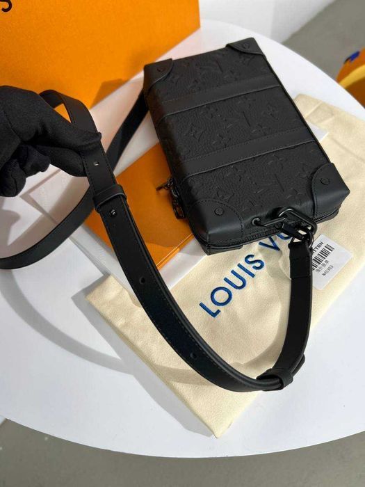 Кросс боди Louis Vuitton плечевая сумка LV мессенджер Луи Виттон c830