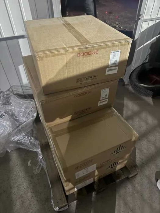 Гибридный инвертор GoodWe GW6000- ES-20 и аккумуляторная батарея