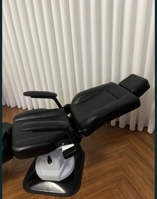 Cadeira estética/ pós cirúrgica/ geriatria