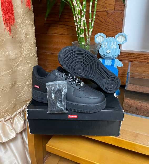 Nike Air force 1 Supreme Czarny rozmiar 44 Nowe