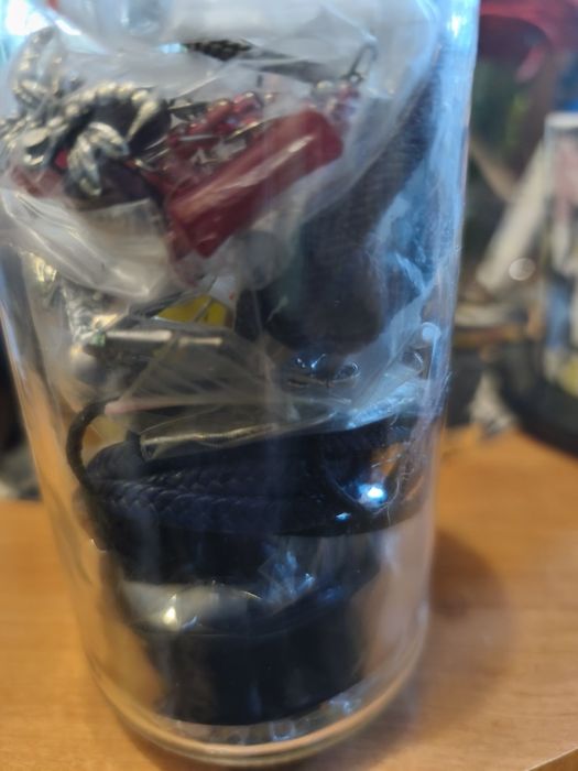 Słoik z biżuterią