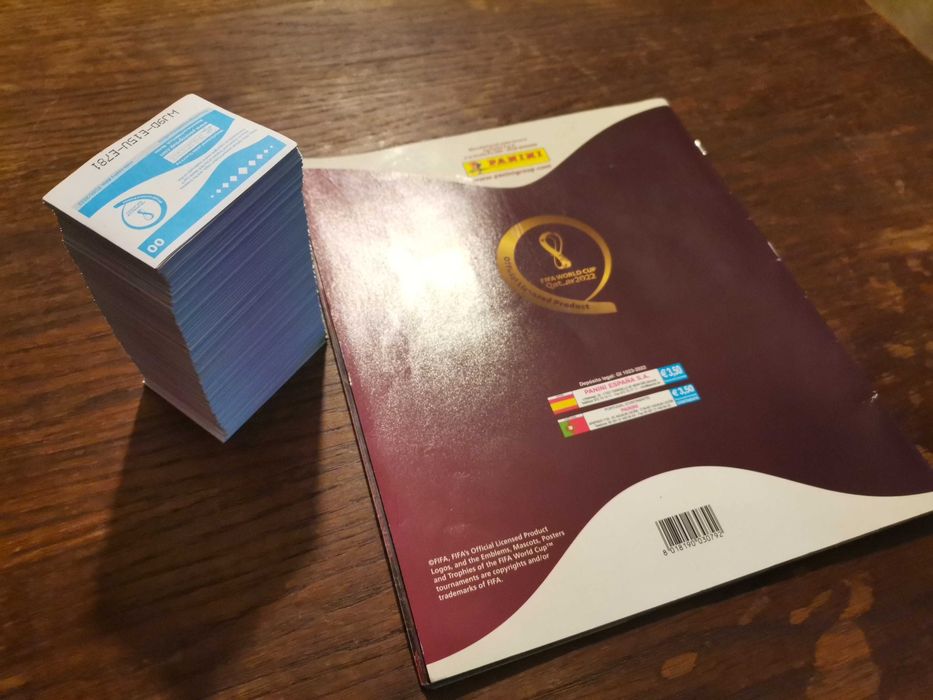 Coleção completa mundial qatar panini 670 cromos por colar