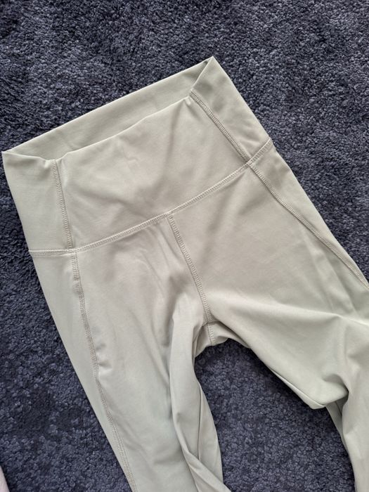 Pistacjowe legginsy gina tricot S