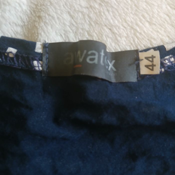 Stylowa bluzka z ozdobnymi koralikami | Awatex | Rozmiar 44