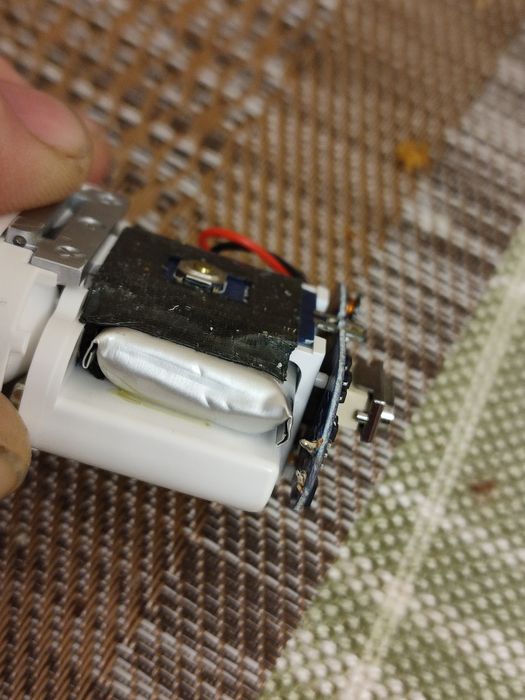 Кейс для навушників в робочому стані