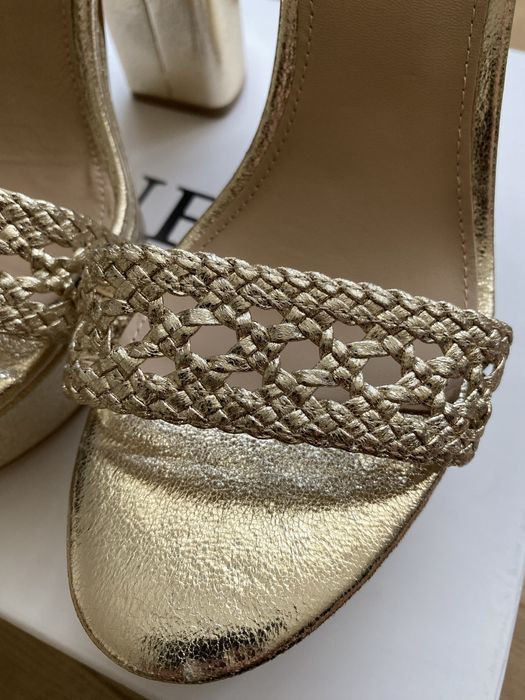 Sandały Guess r 40