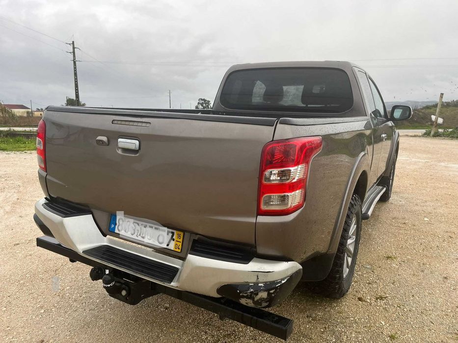 Mitsubishi L200 Strakar 4WD