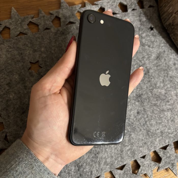 Apple iPhone SE 64GB- 4,7" 12Mpix Czarny