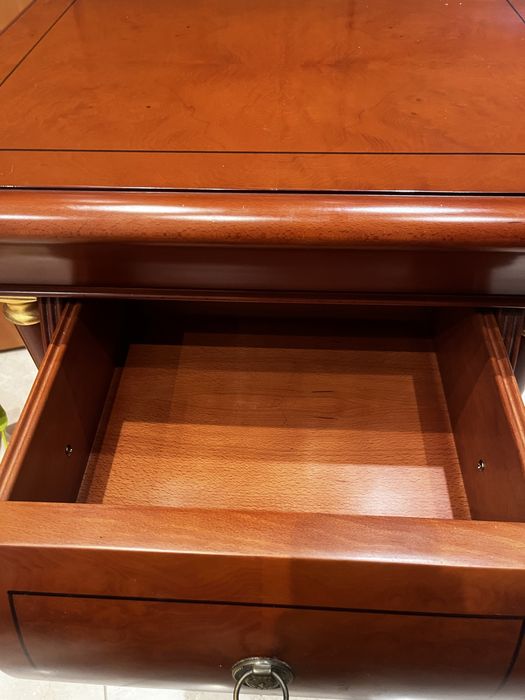 Mesas de Cabeceira em Madeira Maciça (2 Unidades)