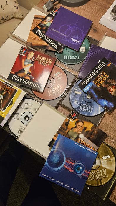 Tomb raider 1,2,3,4,5 na ps1