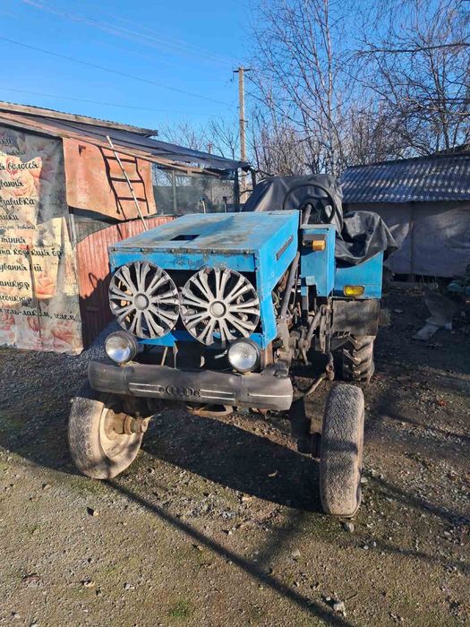 Продам трактор 2,2 мотор
