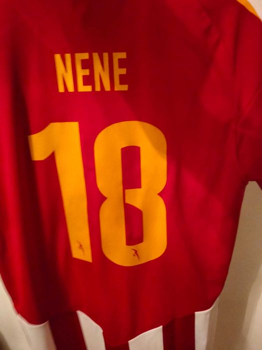 Camisola oficial do AVS