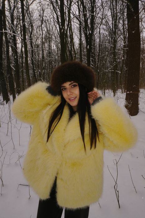 Шуба з еко хутра під песець вершкове масло  яскрава тренд 2026