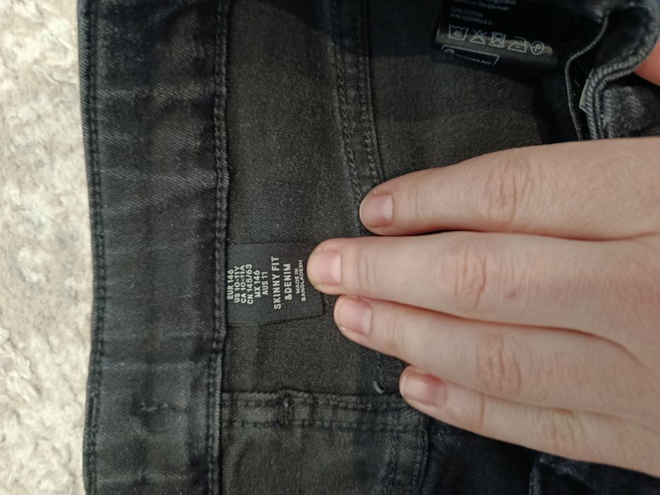 Spodnie jeansowe H&M w rozmiarze 146