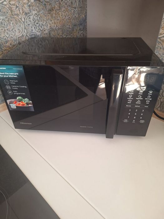 Nowa mikrofala mikrofalówka Hisense H20MOBS4H