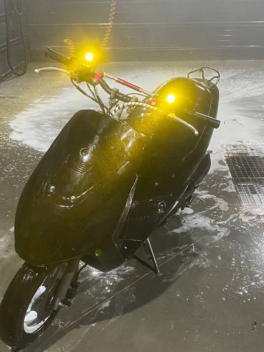 suzuki lets 2 new
