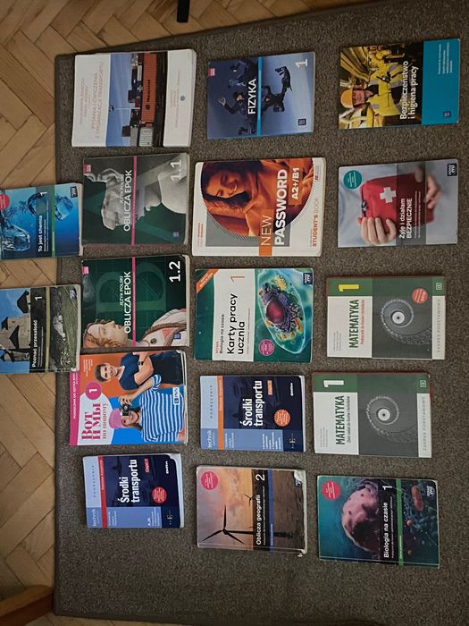 Książki do klas 1-2 technikum(spedytor) lub liceum,cena do obgadywania