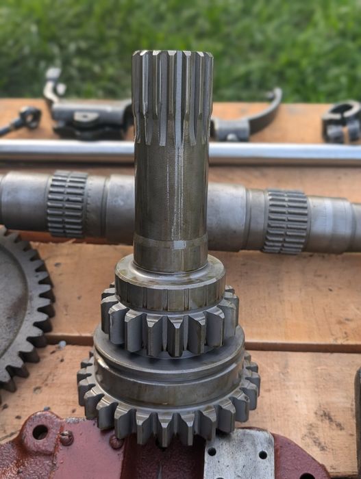 Коробка передач МТЗ 1025/1221 по запчастинах Шестерня вал Фрикціон МТЗ