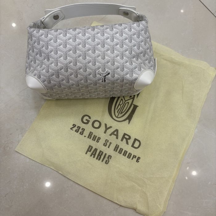 Нова сумка косметичка Goyard білого кольору з фірмовим принтом