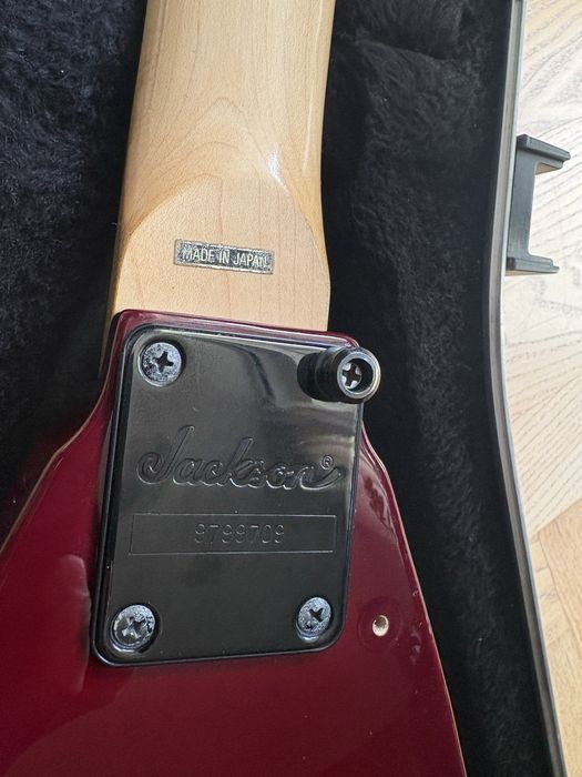 Jackson RR3 Japan EMG tremolo Schaller + case