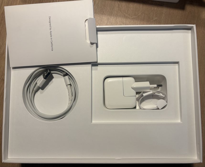 Ipad Air Wi-Fi + Cellular Space Gray 64GB