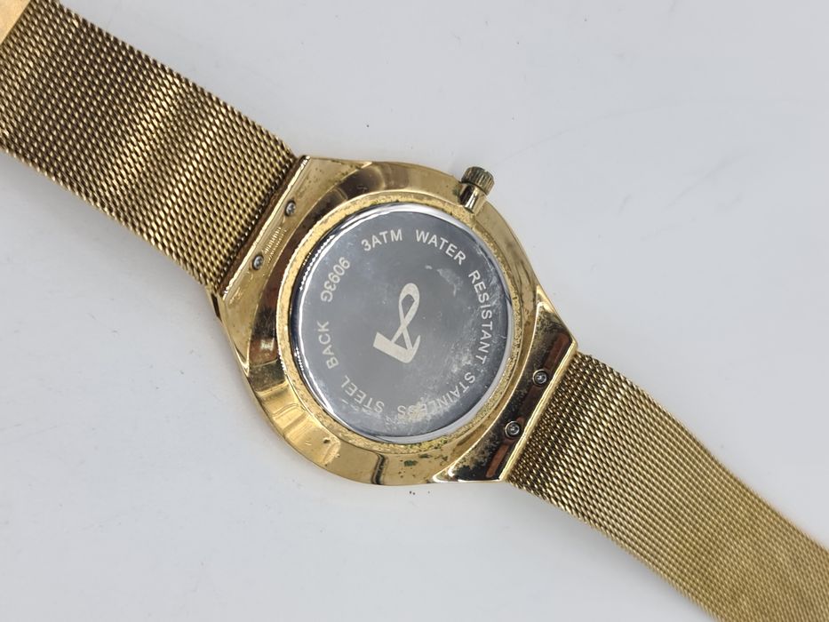 Relógio analógico dourado 9093G