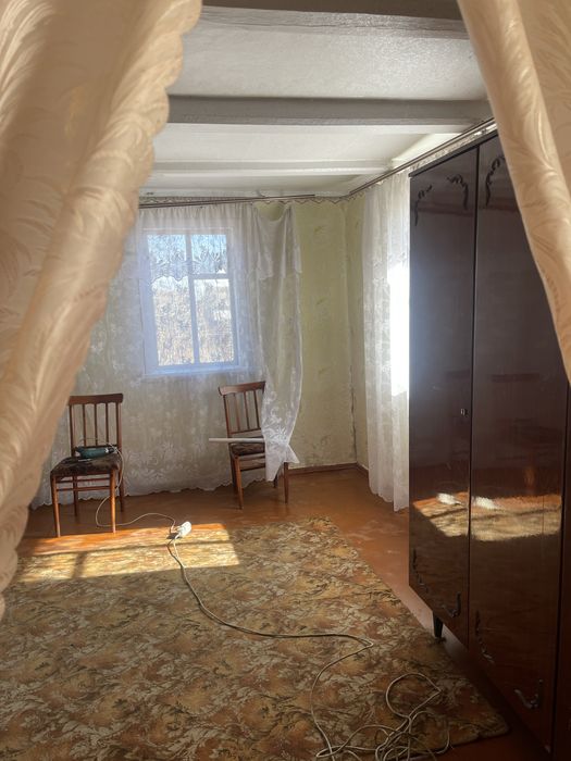 Продається земельна ділянка з будинком