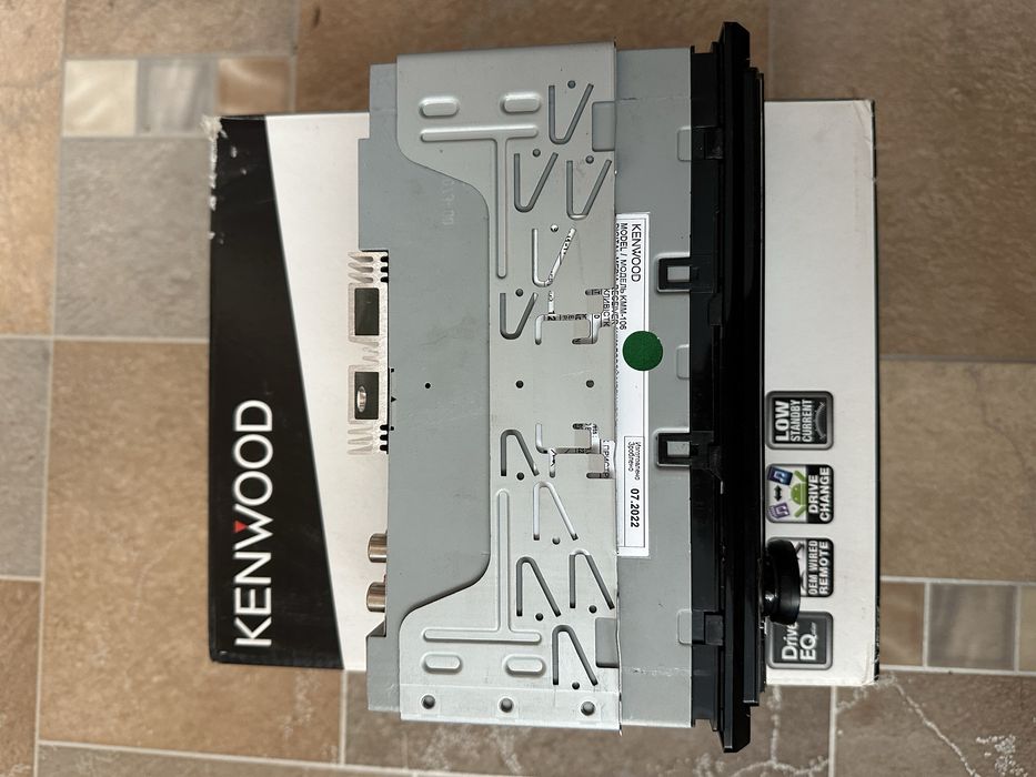 Автомагнитола Kenwood KMM-106