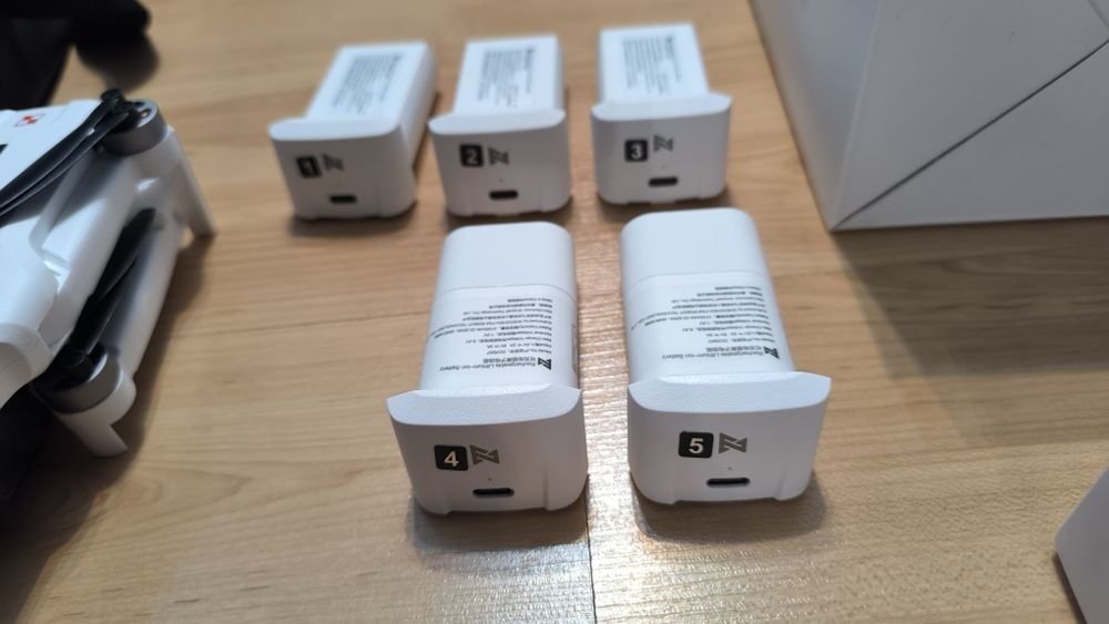 Dron Xiaomi Fimi X8 Mini V2 Pro mega zestaw Combo stan idealny