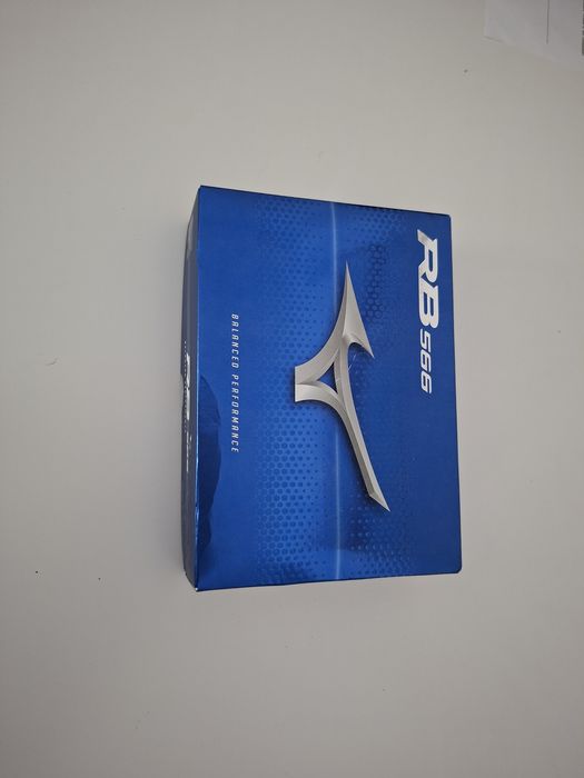 Caixa com 12 bolas brancas Mizuno RB566 nova